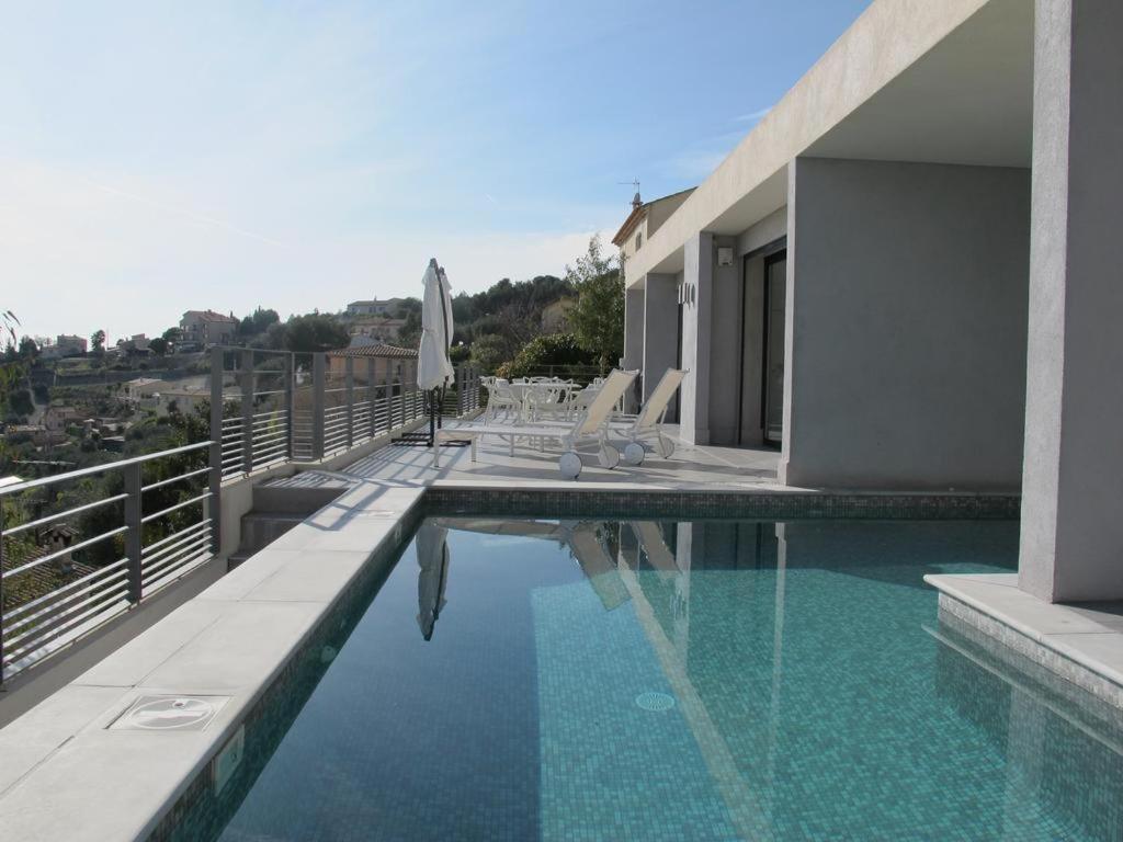 Deluxe Villa - Four Bedrooms